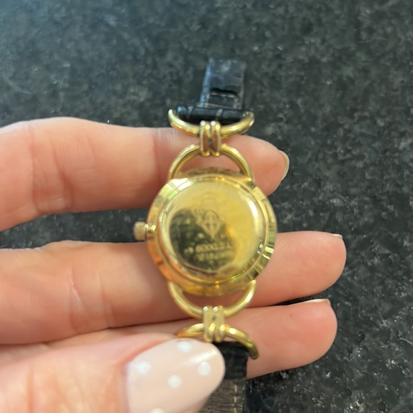 Gucci watch - Picture 3 of 3